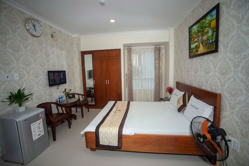 KHÁCH SẠN HUỲNH ĐỨC