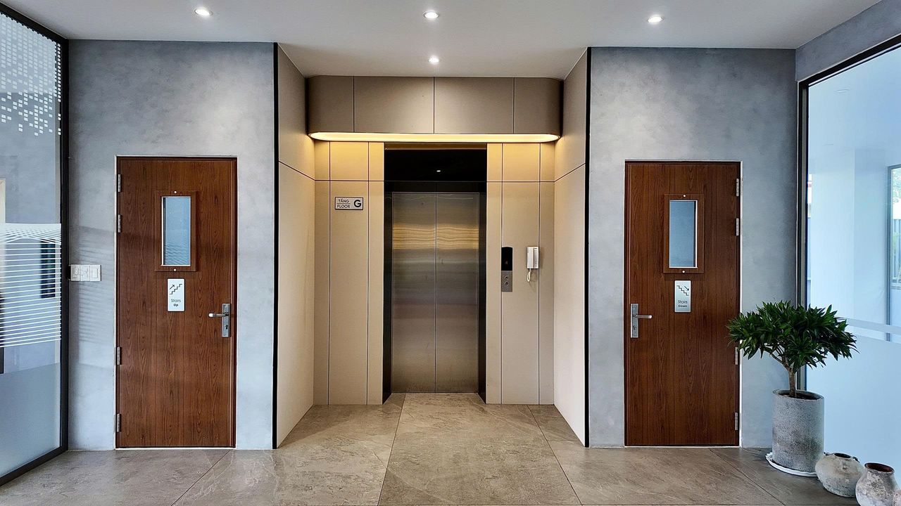 PETIT HOTEL